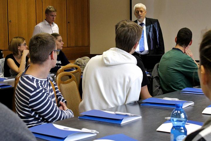 Hallgatók projektlátogatása