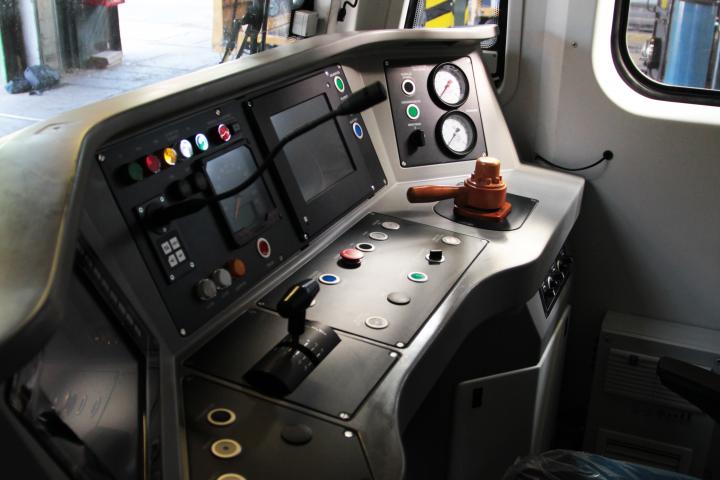 Képek az új szerelvényekről / Pictures of the new subway cars